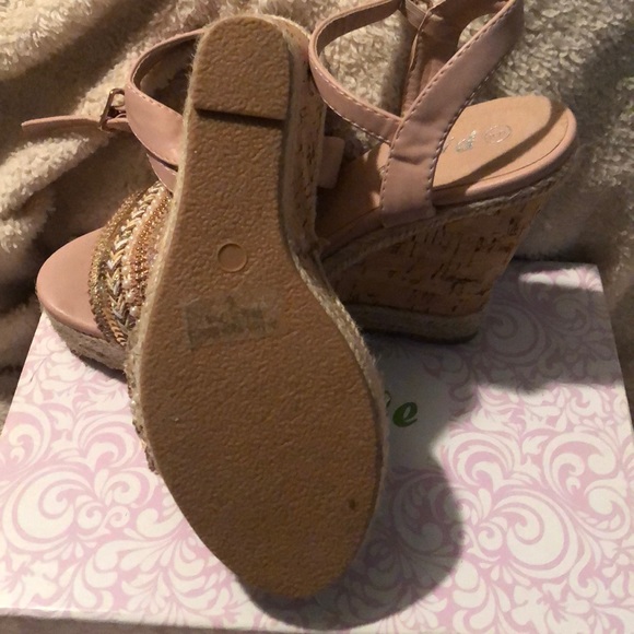 Heels - Picture 5 of 5